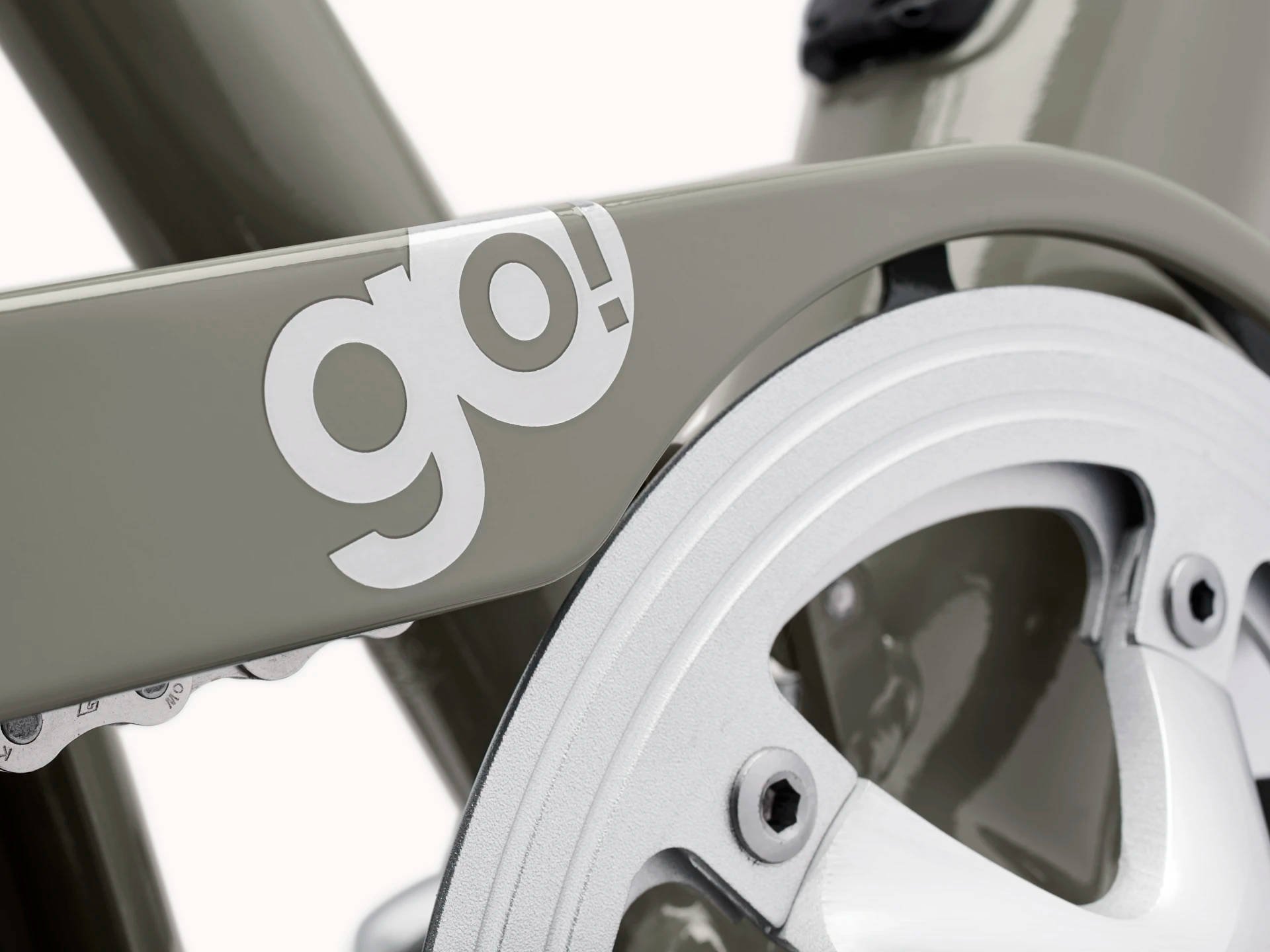 2025 Electra Loft Go! 7D EQ Step-Over Hub Motor Electric Bike In Harbor Grey Chainguard