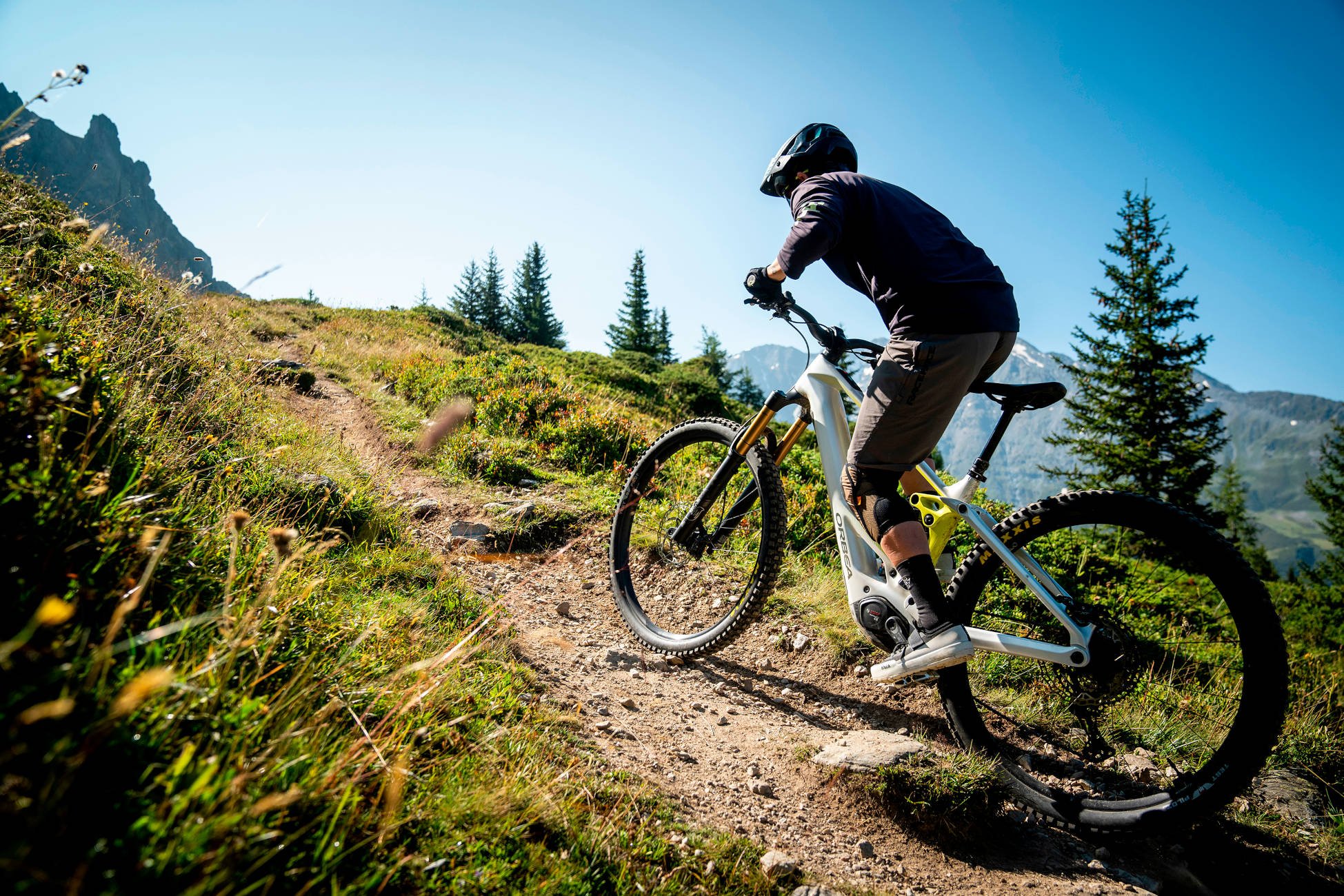 2025 Orbea Wild ST H30 Electric Full Suspension Mountain Bike Action Shot 2