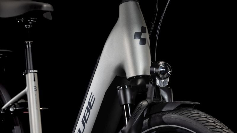 2026 Cube Supreme Hybrid SLX 625 Electric Bike In Grey & Luna