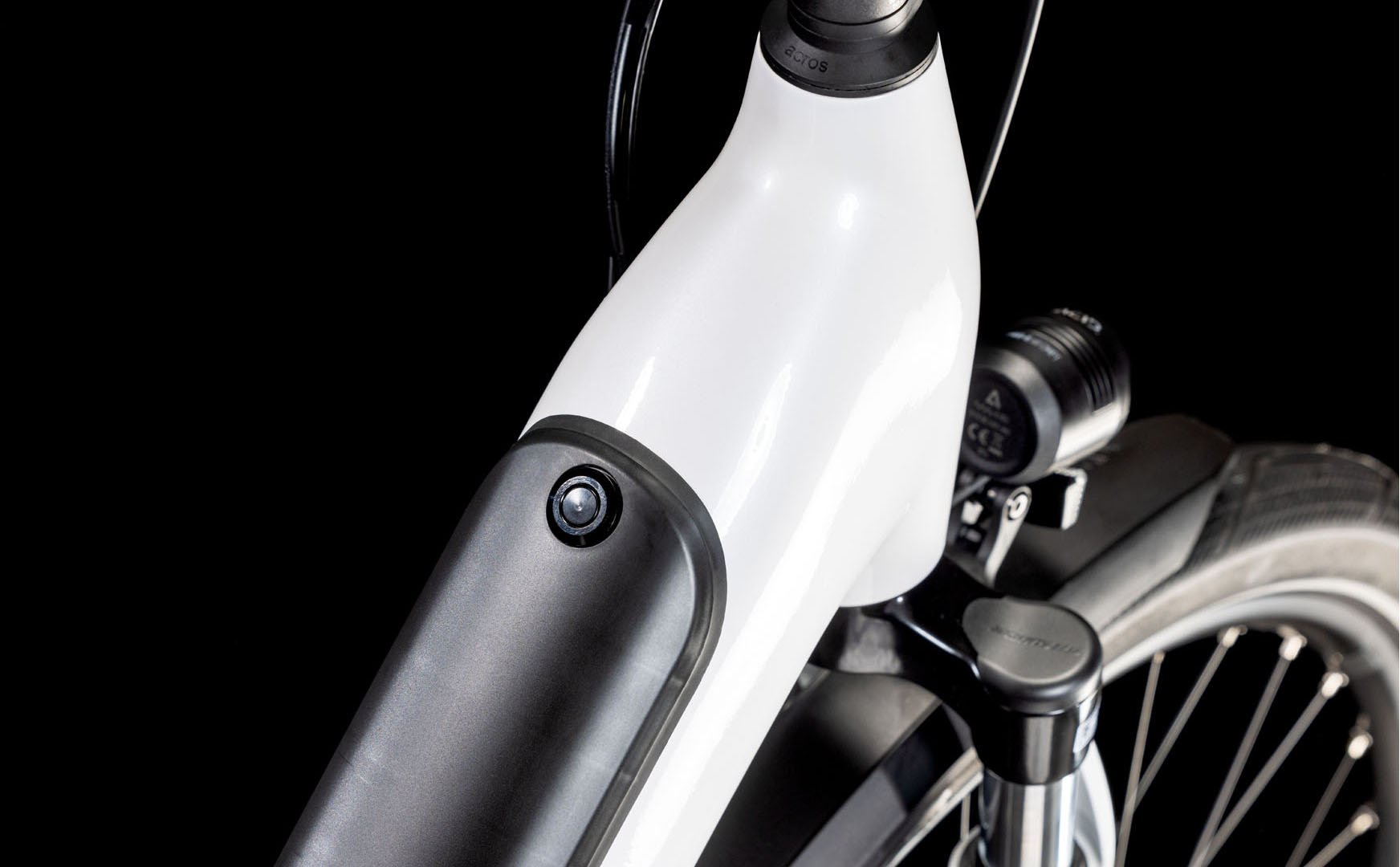 Cube Supreme Hybrid Comfort One 500 Easy Entry Hub Gear Electric Bike In Metallic White & Black