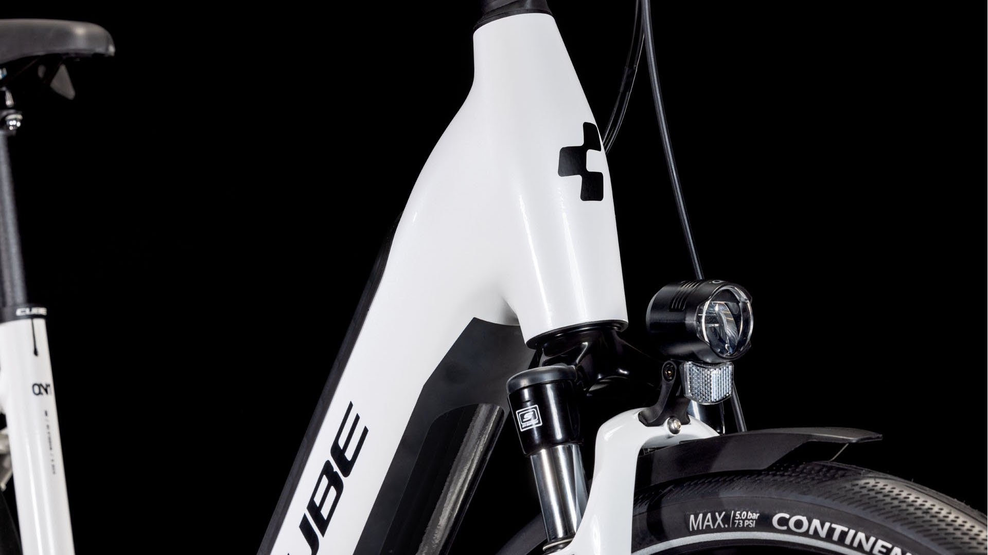 Cube Supreme Hybrid Comfort One 500 Easy Entry Hub Gear Electric Bike In Metallic White & Black