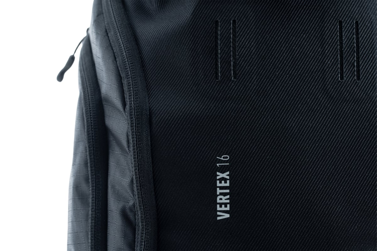 Cube Backpack Vertex 16 In Black Helmet Attachment