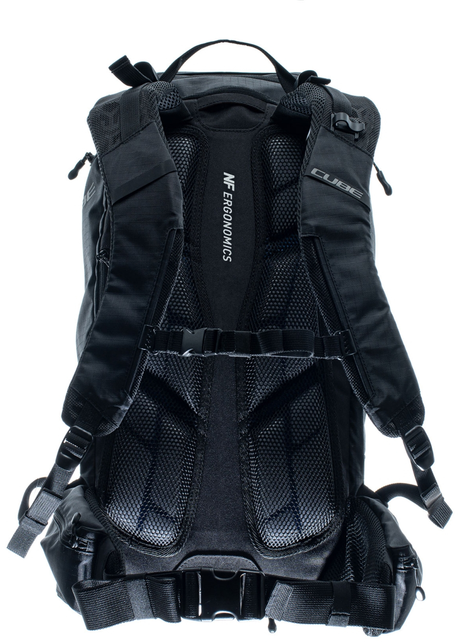 Cube Backpack Vertex 16 In Black Rear View