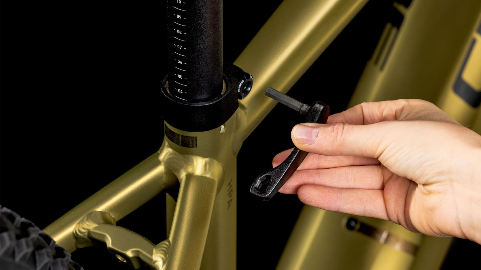 2025 Cube Reaction Hybrid Performance 625 Electric Hardtail Mountain Bike In Golden Lime & Black