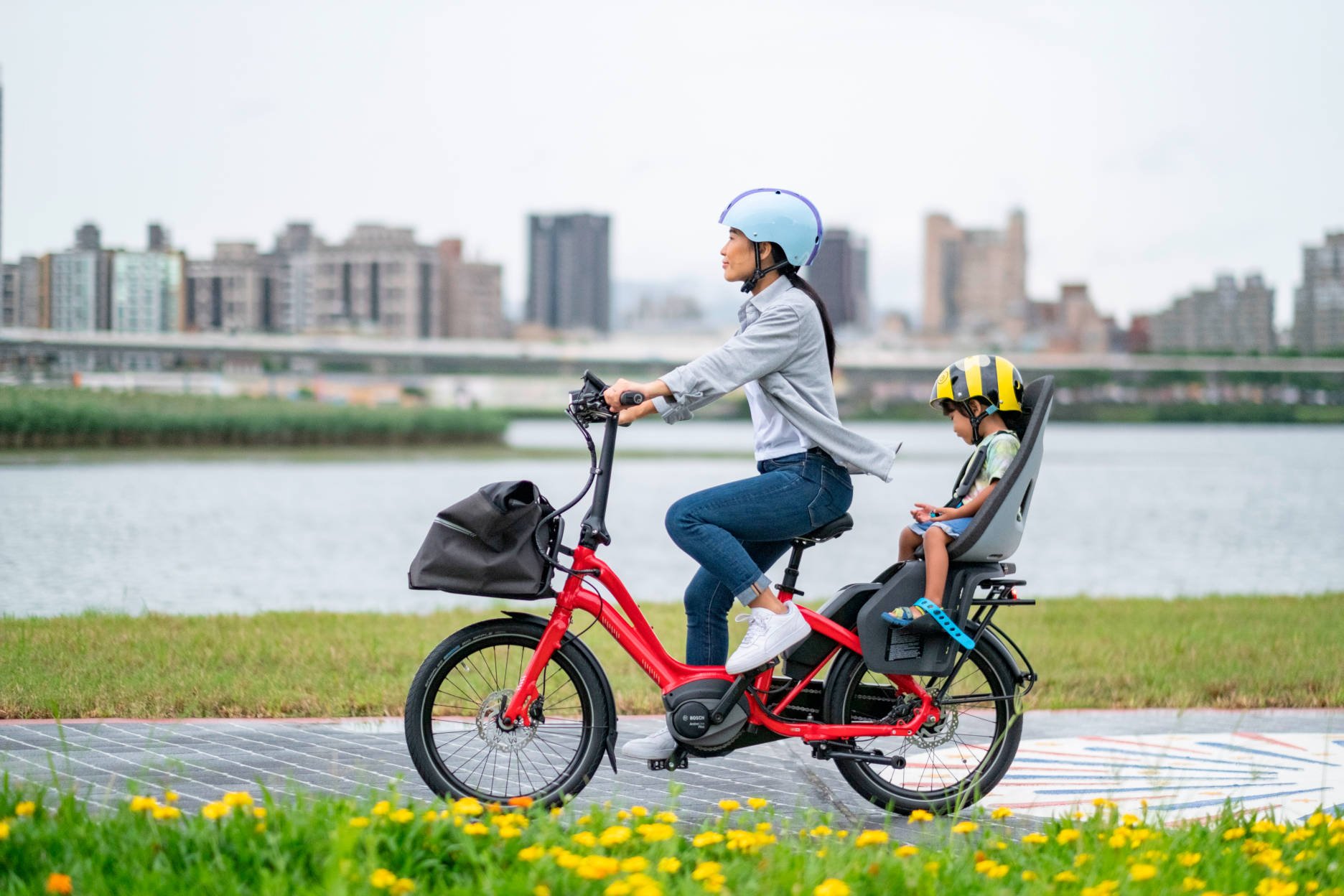 Tern NBD P8i Active Line 20 Electric Hub Gear Cargo Bike In Silver Blue Action Shot 3